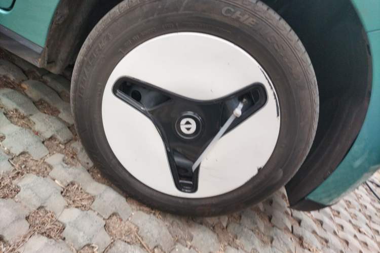 Used JMEV Xiao Qilin 2024 201km Comfort Version Right Front Wheel Hub