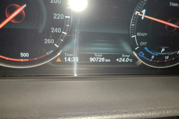 Used BMW 3 Series 2018 320Li Leading Model M Sport Package Odometer Close Up