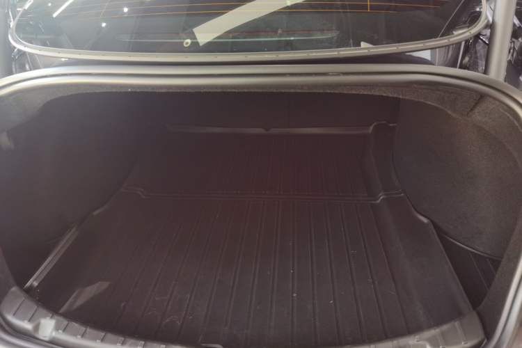 Used Tesla Model 3 2023 Long-Range All-Wheel-Drive Version