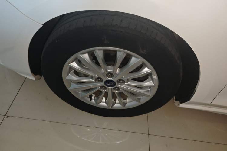 Used Ford Focus 2020 Sedan 1.5L Automatic Sharp Edition