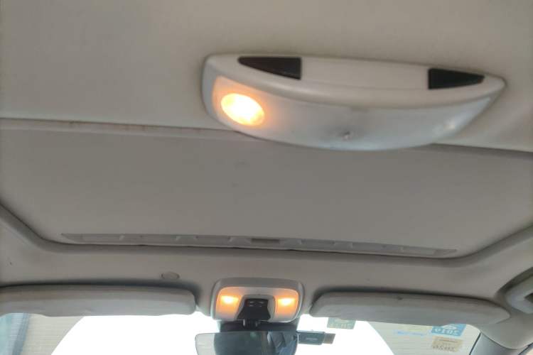 Used Volvo V60 2014 Restyled T5 Zhiya Edition
