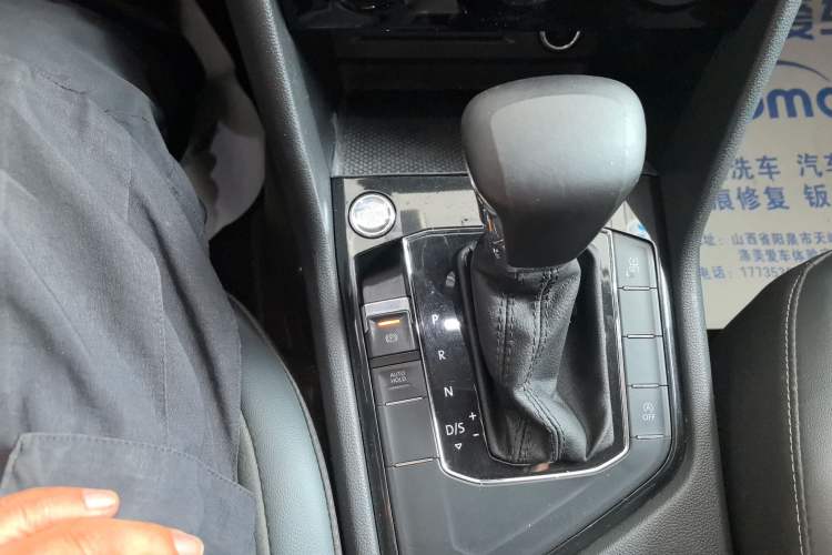 Used Volkswagen Tiguan L 2019 Updated Version 330TSI Automatic Two-Wheel Drive Panoramic Comfort Edition China VI Standard
