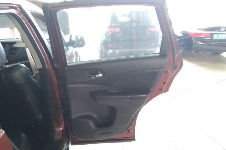 Used Honda CR-V 2016 2.0L two-wheel drive Urban Edition