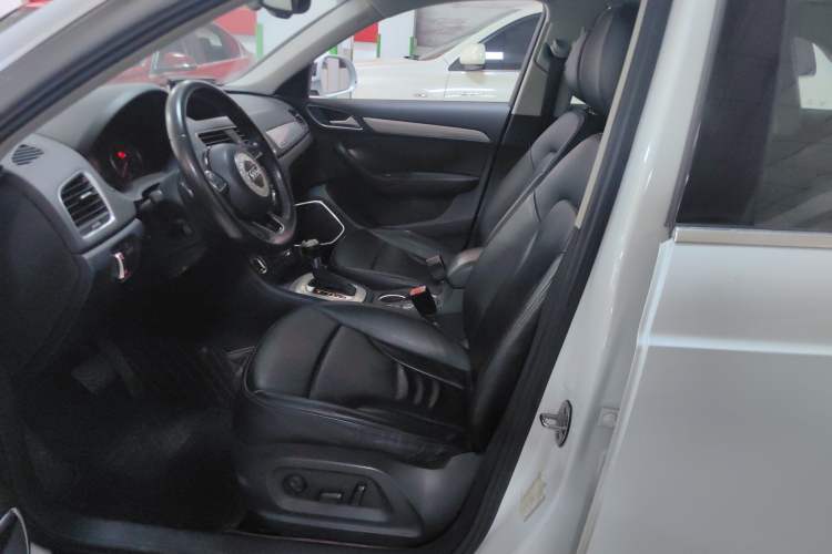 Used Audi Q3 2015 35 TFSI quattro Luxury Edition
