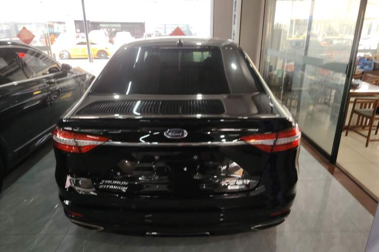 Used Ford Taurus 2019 EcoBoost 245 Premium Edition Rear