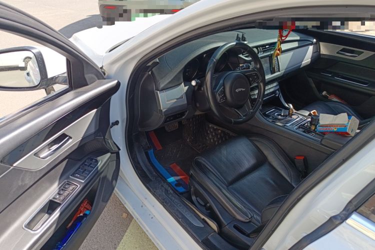 Used Jaguar XF 2016 XF 2.0T Two-Wheel-Drive Luxury Edition