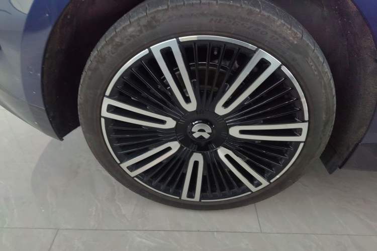 Used Nio ET9 2025 100kWh Signature Edition
