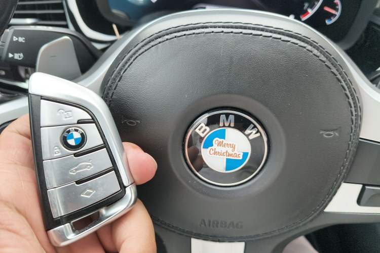 Used BMW 5 Series 2019 530Li Luxury Edition M Sport Package Vehicle Key