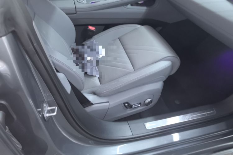 Used Zeekr 001 2025 YOU Edition 100 kWh All-Wheel Drive