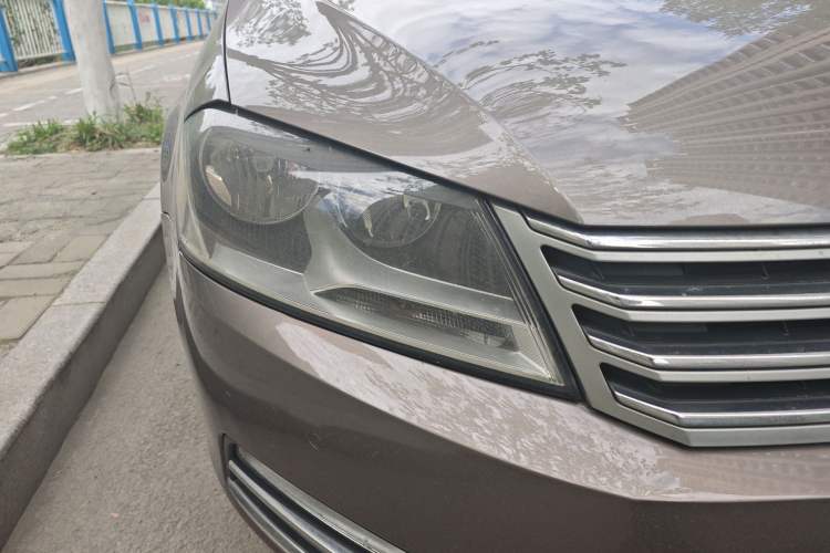 Used Volkswagen Magotan 2013 1.8TSI Premier Model Right Front Headlight