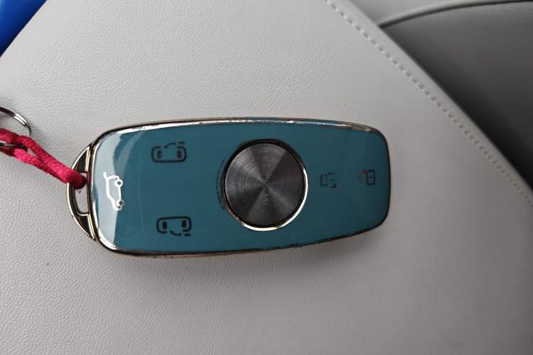 Used Roewe iMAX8 2023 400TGI Comfort Edition