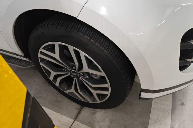 Used Land Rover Range Rover Evoque 2022 Aurora L 249 PS R-Dynamic Luxury Edition