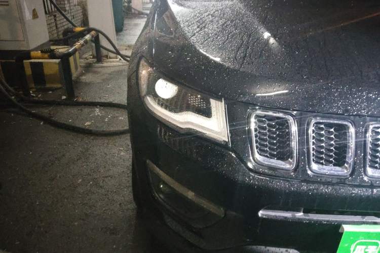 Used Jeep Compass 2017 200T Automatic Family Edition
