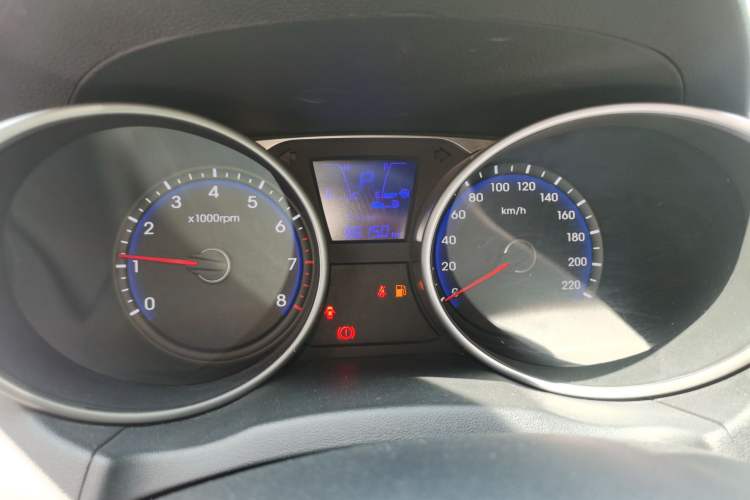 Used Hyundai ix35 2013 2.0L Automatic Two-Wheel Drive Smart GLS China V Standard Instrument Cluster