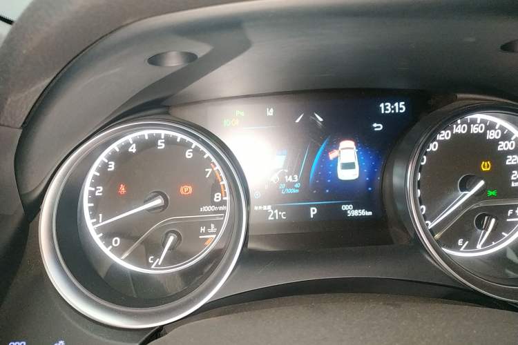 Used Toyota Camry 2021 2.0G Luxury Edition
