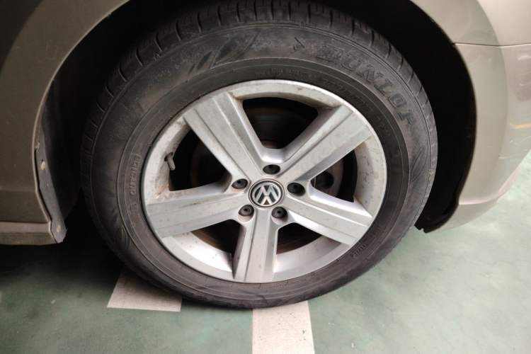 Used Volkswagen Lamando 2015 230TSI Manual Trend Edition
