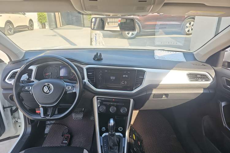 Used Volkswagen T-ROC 2022 280TSI DSG Two-Wheel Drive Elite PLUS