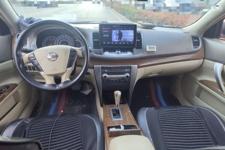 Used Nissan Teana 2011 2.5L XL Advanced Edition Center Console