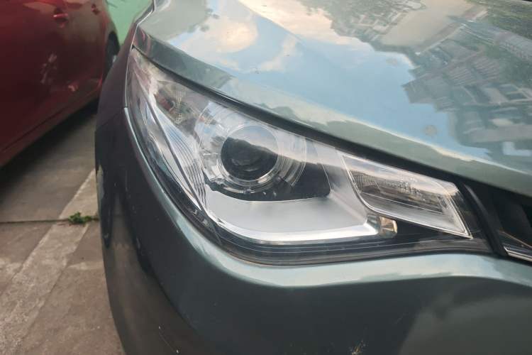 Used MG GT 2015 1.5T Automatic Luxury Edition Right Front Headlight