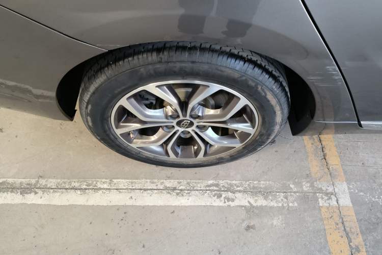 Used Geely Auto Emgrand GT 2017 2.4L Comfort Model Right Rear Wheel Hub