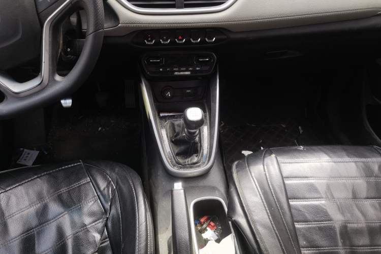 Used Baojun 510 2017 1.5L Manual Fashion Model