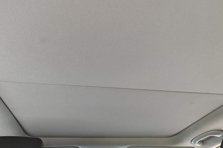 Used Hyundai Mistra 2014 1.8L Automatic Deluxe DLX Model Headliner