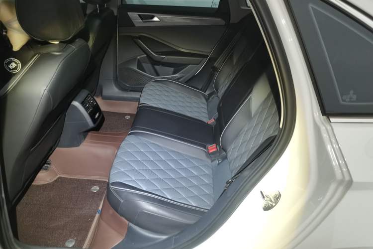 Used Volkswagen Sagitar 2024 300TSI DSG Excellence Edition Left Rear Seat