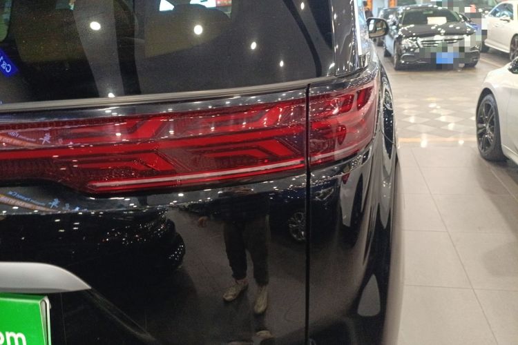 Used Denza D9 2022 DM-i 970 Four-Wheel Drive Flagship Model