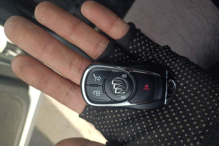 Used Buick Envision 2017 28T Four-Wheel Drive Elite Model Vehicle Key