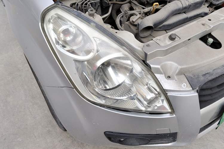 Used Suzuki Splash 2012 1.4 VVT Luxury Edition Right Front Headlight