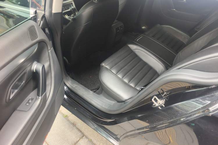 Used Volkswagen FAW-Volkswagen CC 2010 2.0 TSI Premium Edition
