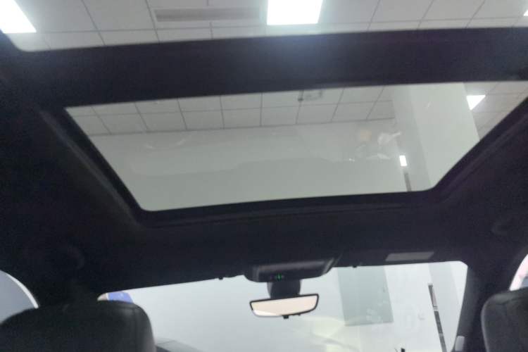 Used Cadillac XT6 2022 2.0T 7-Seater Four-Wheel Drive Luxury Version Headliner