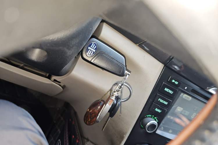 Used Bestune B70 2012 1.8L manual Comfort trim level