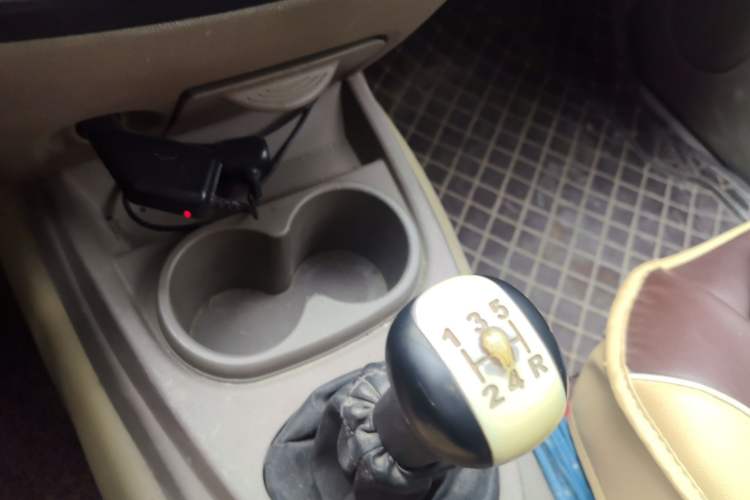 Used Wuling Hongguang 2014 1.2L Standard Model China IV
