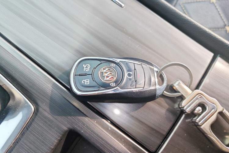 Used Buick LaCrosse 2021 552T Luxury Version
