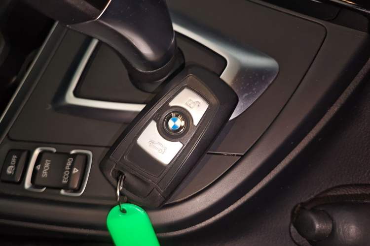 Used BMW 3 Series 2018 320Li Fashion Model
