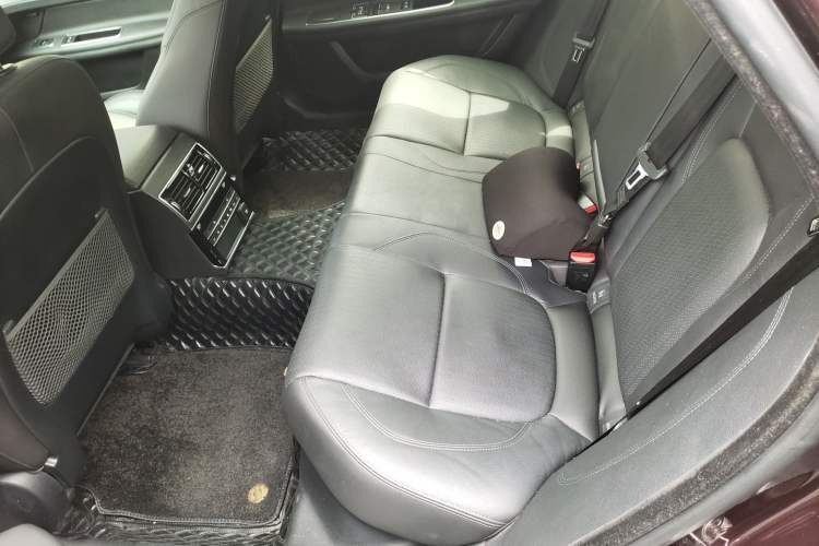 Used Jaguar XFL 2019 XFL 2.0T 250 PS Two-Wheel-Drive Luxury Edition

