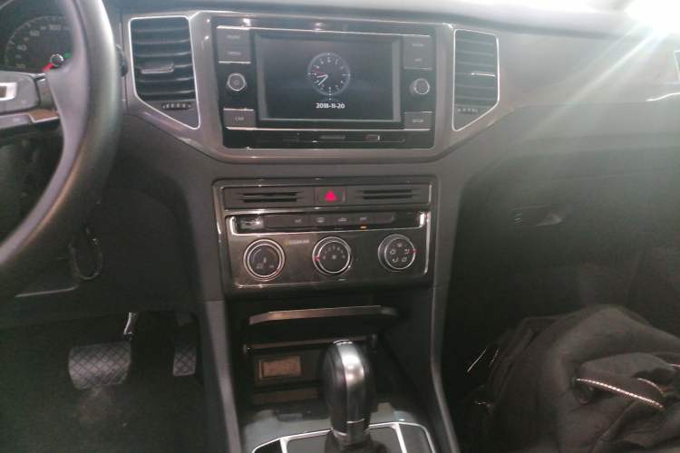 Used Volkswagen Golf Sportsvan 2018 230TSI Automatic Trend Edition
