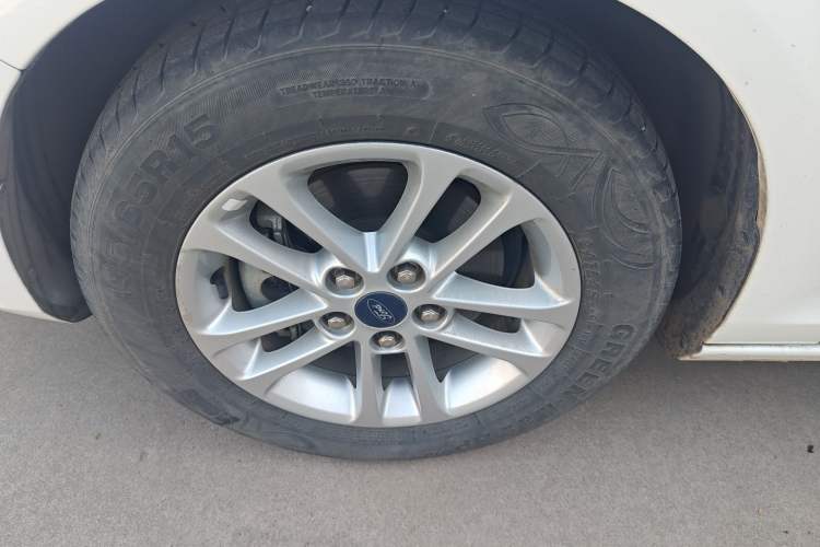 Used Ford Escort 2019 Revised 1.5L Automatic ZhiXiang Version (Tire Pressure Monitoring) China VI Standard
