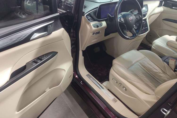 Used Buick GL8 2022 Avenir Aivia Six-Seat Deluxe Edition Driver Seat