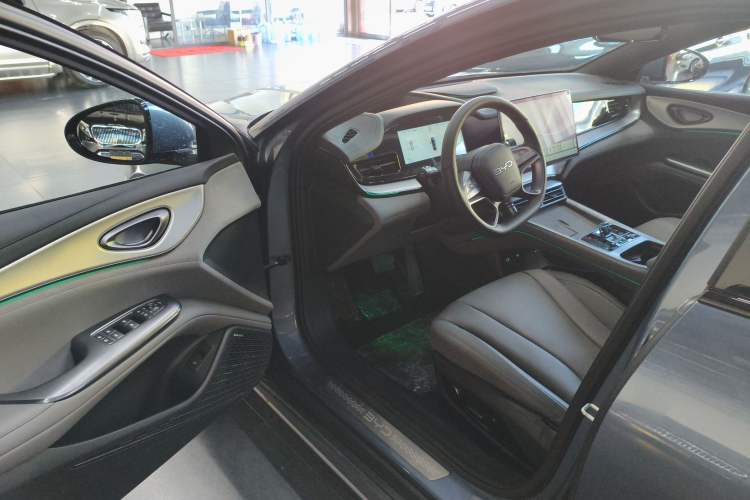 Used BYD Seal 07 DM-i 2025 Intelligent Driving Version DM-i 1.5L 125 km Prestige Edition