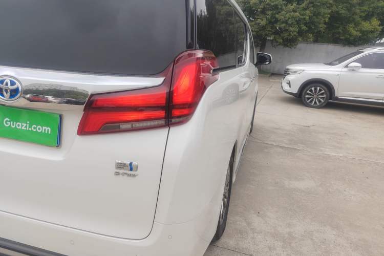Used Toyota Alphard 2021 Dual-Engine 2.5L Prestige Edition
