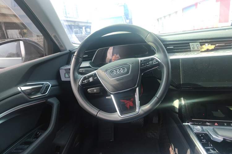 Used Audi e-tron 2019 55 quattro Fashion Edition
