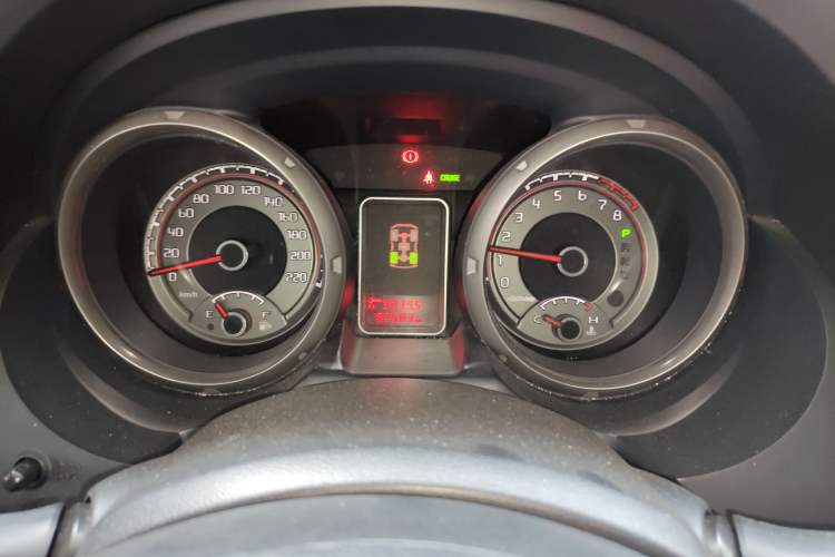 Used Mitsubishi Pajero  Instrument Cluster