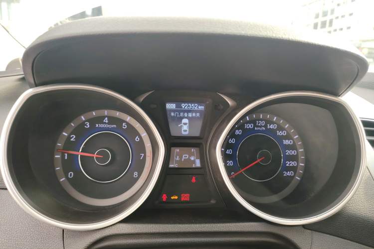 Used Hyundai Elantra (5th Generation / Langdong) 2016 1.6L Automatic Prestige Model