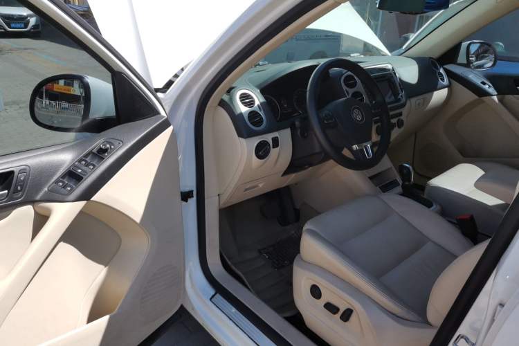 Used Volkswagen Tiguan 2015 1.8TSI Automatic Two-Wheel Drive Comfort Edition Driver Seat