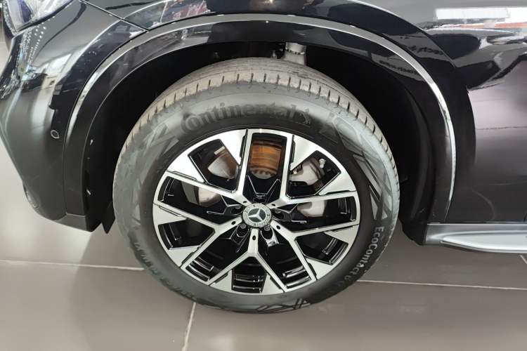 Used Mercedes-Benz GLC 2024 GLC 260 L 4MATIC Luxury Model 5 Seats