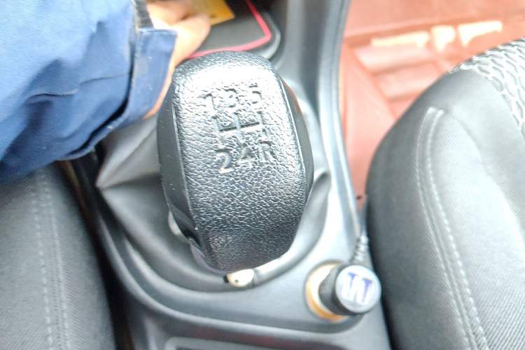 Used Peugeot 308 2012 1.6L Manual Fashion Edition Gear Lever