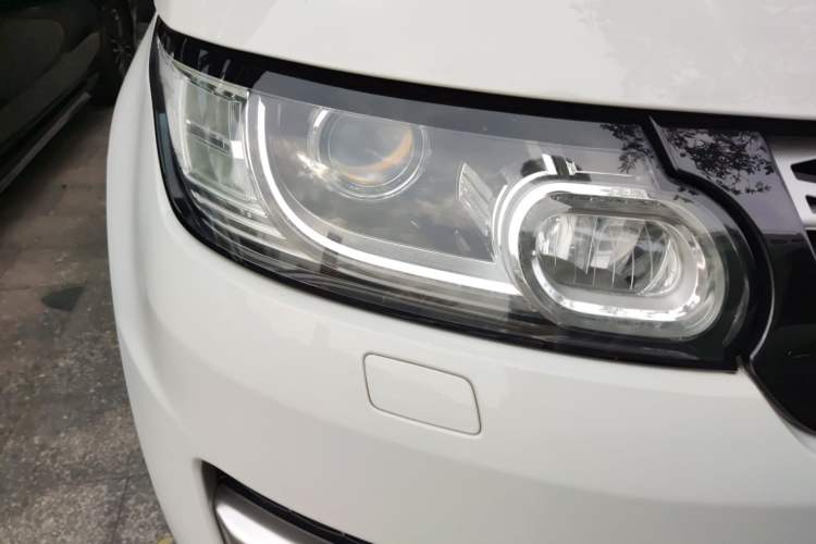 Used Land Rover Range Rover Sport 2014 3.0 SC V6 HSE
