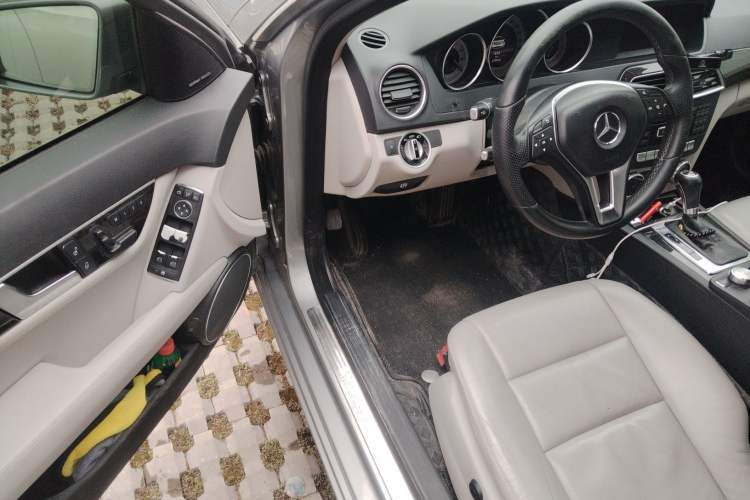 Used Mercedes-Benz C-Class 2013 C 260 CGI Fashion Model Driver Seat